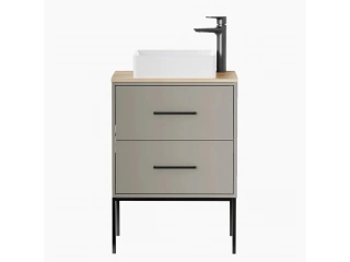 Este vanitory de la colección Islandia, fabricado con melamina, cuenta con un sistema de cierre suave y correderas de metal para los cajones, garantizando durabilidad y un uso cómodo. Sus tiradores son de metal y el mueble requiere armado. Sus dimensiones Este vanitory de la colección Islandia, fabricado con melamina, cuenta con un sistema de cierre suave y correderas de metal para los cajones, garantizando durabilidad y un uso cómodo. Sus tiradores son de metal y el mueble requiere armado. Sus dimensiones