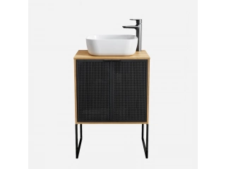 Renová tu baño con el Vanitory a piso Riad de 60 cm, una pieza que combina estilo y funcionalidad. Su diseño moderno en color Roble/Negro y su acabado Mate, le darán un toque de elegancia a tu espacio. ¡Dale un nuevo aire a tu baño con este vanitory! Renová tu baño con el Vanitory a piso Riad de 60 cm, una pieza que combina estilo y funcionalidad. Su diseño moderno en color Roble/Negro y su acabado Mate, le darán un toque de elegancia a tu espacio. ¡Dale un nuevo aire a tu baño con este vanitory!