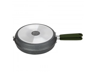 Prepará las mejores omelettes con la Omelettera 24 cm antiadherente mango de Just Home Collection. Con su diseño práctico y su revestimiento antiadherente, podrás cocinar tus recetas favoritas sin que se peguen. ¡Es ideal para disfrutar de un desayuno ráp Prepará las mejores omelettes con la Omelettera 24 cm antiadherente mango de Just Home Collection. Con su diseño práctico y su revestimiento antiadherente, podrás cocinar tus recetas favoritas sin que se peguen. ¡Es ideal para disfrutar de un desayuno ráp