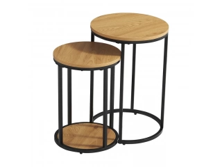 Set de 2 mesas auxiliares R&iacute;o redonda natural y negro  Dale un toque moderno y funcional a tu hogar con este set de dos mesas auxiliares R&iacute;o. Su dise&ntilde;o redondo y la combinaci&oacute;n de colores natural y negro las convierten en el complemento perfecto para cual