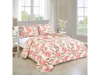 Dale un toque de color y confort a tu dormitorio con el Acolchado cl&aacute;sico de 1 plaza a 1 plaza y media. Con unas dimensiones de 175 cm de ancho por 240 cm de largo, este cobertor Just Home Collection es perfecto para camas de 1.5 plazas. &iexcl;Renov&aacute; tu espaci