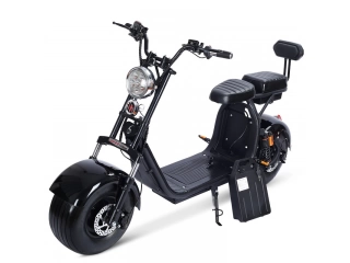 Motor: 1500w Bater&iacute;a de litio: 60V 12AH Compartimiento para agregar una segunda bateria. Freno: disco hidraulico. Neum&aacute;tico: 18 * 9.5 pulgadas. Carga m&aacute;xima: 200 kg. Cargador: 8-10 h Alcance por carga: de 20 a 25 km. Velocidad m&aacute;xima: 40 km / h Peso: 70 k