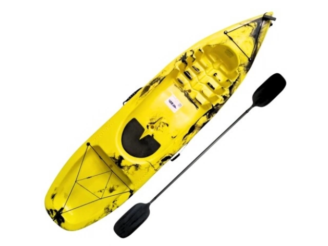 COLOR VERDE El modelo ROBALO PRO es un multiuso por excelencia. Cuenta con asiento estructural plegable, 6 soportes para diversos accesorios , 2 porta objetos a los laterales, 2 tambuchos herm&eacute;ticos y amplia bandeja trasera.  Material: fabricado en HDPE (